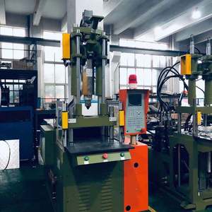 เครื่องฉีดพลาสติกแนวตั้งอัตโนมัติเต็มรูปแบบขนาดเล็กประสิทธิภาพสูงสำหรับสายเคเบิลเครือข่าย/สายแพทช์/USB/อุปกรณ์ชาร์จ - Product Image 5