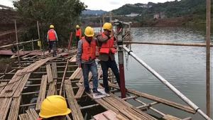 סוג יד ערימת בורג חשמלי עבור ערימות סולאריות המציעות מנוע חיוני ו תיבת הילוכים - Product Image 6