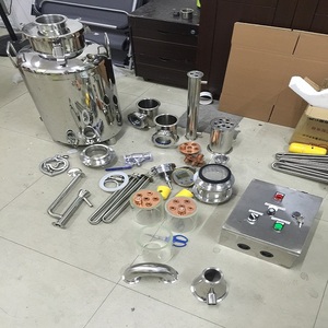 Alambic de distillation électrique en acier inoxydable 50L-2000L avec colonne de distillation et plaque à capuchons à bulles pour distillation à la vapeur Towin - Product Image 4