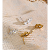 Boucles d'oreilles clous JINYOU 9165 en acier inoxydable double couche, motif cœur et zircon cubique, pour un style minimaliste et élégant au quotidien