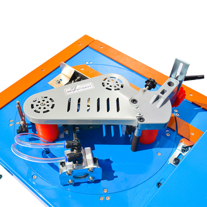 Machine à bois intégrée double face pour le collage de chants droits et courbes, le bordage double face, le polissage et la finition des coins - Product Image 4