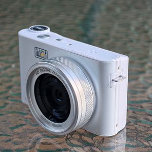 Feisheda FSD-R4กล้องดิจิทัล4K แบบ CCD พร้อมฟิลเตอร์ปรับแต่งความงามสำหรับนักเรียน - Product Image 2