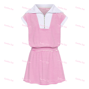 Conjunto de 2 Piezas de Ropa para Niñas, Top Polo con Cierre de Cremallera y Falda a Rayas Azules y Blancas de Tela de Rizo - Product Image 6