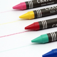 Crayons de qualité en vrac Crayon pour enfants Non-Toxic Crayon Party Favors avec petite moyenne grande taille