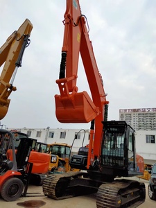 Excavadora de Orugas Hitachi ZX200 Usada Original de Alta Calidad (2023) Ideal para Proyectos de Construcción - Product Image 6