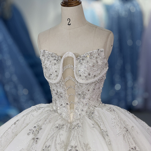 Robe de mariée élégante en tulle avec appliques naturelles, décolleté cœur, longueur ras du sol, traîne chapelle, style corset, idéale pour les fêtes estivales (Dy1544) - Product Image 4
