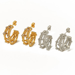 Pendientes de Diamantes en Forma de C, Chapados en Oro de 18K, Acero Inoxidable, Diseño Trenzado, para Uso Diario de Mujeres - Product Image 5
