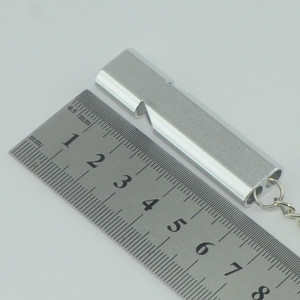 Chất lượng cao khẩn cấp bán buôn kim loại còi Keychain với logo - Product Image 5