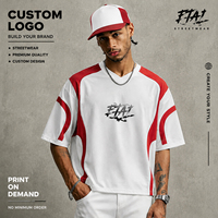 T-shirt Homme Streetwear Personnalisé, Coton, Coupe Boxy Courte, Style Hip Hop, avec Blocs de Couleurs, Panneaux Contrastants et Empiècements en Maille, Fabricant de T-shirts
