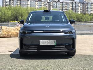Leapmotor C10 EREV 2024 d'occasion, 210 LiDAR, conduite à gauche, autonomie EV de 210 km, système de conduite intelligent Orin-X, toit ouvrant panoramique longue portée de 1190 km, gris sur violet - Product Image 1