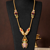 Collier pendentif scarabée vintage, artisanat complexe, chaîne en bambou – Élégance raffinée haut de gamme, style mid-century