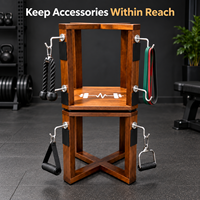 Support rotatif en bois pour accessoires de gym avec crochets métalliques |   Support de rangement pour câbles pour studios de fitness commerciaux