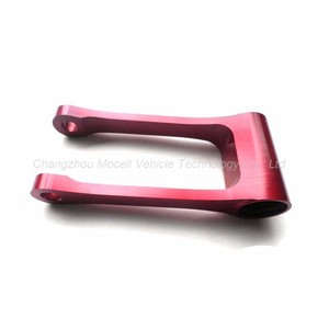 Brazo oscilante de aleación de aluminio anodizado y mecanizado con CNC de alta precisión para Honda CRF - Product Image 2