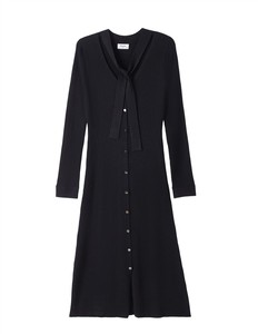 Robe en tricot côtelé en viscose taille plus pour femmes, vêtements d'hiver personnalisés, printemps 2026, col noué, bouton sur le devant, longueur midi, style chic et élégant - Product Image 2