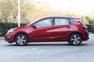 Meilleures ventes mondiales : Nissan Tiida modèle 2019, 1.6L, intérieur foncé, haute performance, voitures Nissan d'<span class=keywords><strong>occasion</strong></span>, berline compacte - Product Image 4