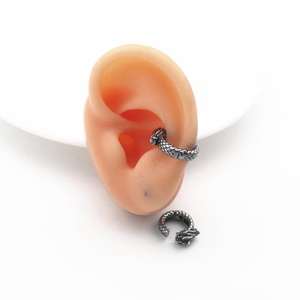 Manchette d'oreille personnalisée pour homme en acier inoxydable 316L, étanche, hypoallergénique, tête de dragon à écailles, à clipser, sans perçage, style punk gothique, cadeau - Product Image 3