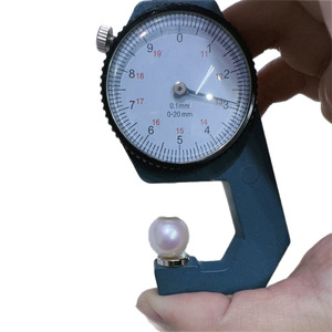 Perlas de Agua Dulce Naturales Edison Blancas de 12-13 mm, Forma de Botón, Luz Intensa, Superficie de Espejo Desnuda con Ligera Imperfección - Product Image 5