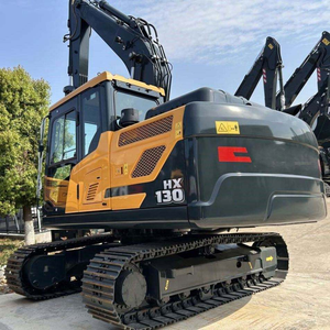 รถขุดตีนตะขาบแบบสวิงท้ายสั้น รุ่น HX130A น้ำหนัก 13200 กก. ระบบไฮดรอลิก เหมาะสำหรับงานขุดร่องในเมืองและงานปรับปรุงถนน - Product Image 1