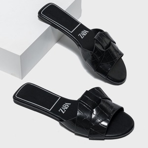 2024 New Ladies Flat <strong>Slippers</strong> <strong>Summer</strong> Fashion Leather Sandals <strong>Slippers</strong> Indoor Outdoor <strong>Women</strong> Slides <strong>Slippers</strong> - Product Image 1
