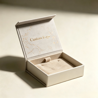 Boîte à bijoux magnétique personnalisée de luxe avec logo, boîte en papier rigide, boîte cadeau avec doublure en velours pour l'emballage de bagues et de boucles d'oreilles