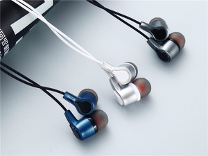 Tipo <span class=keywords><strong>C</strong></span> con cavo auricolare CY-C03 Stereo cuffie per bassi microfono Volume chiave auricolari per iPhone 15 per Samsung in auricolare sportivo - Product Image 2
