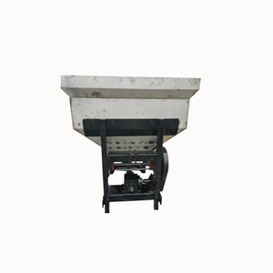 Esparcidor de fertilizante de cadena de un solo disco Esparcidor orgánico de acero inoxidable de gran capacidad de 1 metro cúbico Baja tasa de fallas - Product Image 3