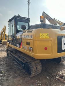 Excavadora Usada Caterpillar 320D 323D de Tamaño Mediano, 20 Toneladas, Piezas Originales, Buen Estado, Lista para Trabajar, Bajo Número de Horas, en Venta - Product Image 4