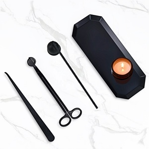 4-Piece Set Aksesori lilin termasuk lilin pemadam penutup sumbu gunting lilin pemadam kait berlian nampan penyimpanan - Product Image 6