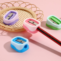 Taille-crayon miniature portable en gros, taille-crayon mignon de dessin animé pour les élèves du primaire