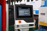 Presse plieuse CNC DA53T 130T3200 économique, longueur de travail 3200 mm pour le cuivre