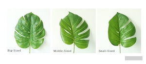 Grandi foglie di palma artificiali in PVC verde tropicale con foglia di Monstera verde - Product Image 6