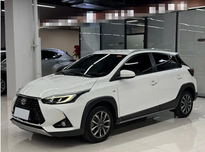 Oferta Especial: Toyota <span class=keywords><strong>YARiS</strong></span> L X 1.5L CVT Luxury PLUS Edition 2022, Hatchback de 5 Puertas y 5 Asientos, Matriculado Enero <span class=keywords><strong>2023</strong></span>, 46,000 KM - Product Image 2