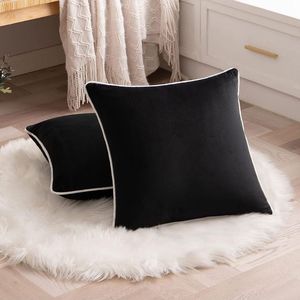 Sarung Bantal Beludru Hitam 20 x 20 Inci, Sarung Bantal Dekoratif Mewah Modern dengan Pinggiran Emas - Product Image 2