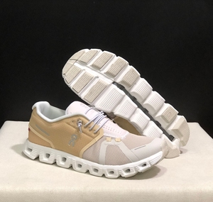 <span class=keywords><strong>Chaussures</strong></span> de sport respirantes en maille de haute qualité style Clouds 5 pour hommes et femmes, <span class=keywords><strong>chaussures</strong></span> décontractées de mode pour la gym et la marche - Product Image 5