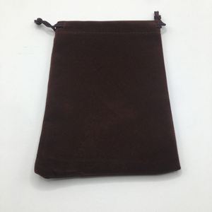 ถุงกำมะหยี่รีไซเคิลขนาด 10*15 ซม. พิมพ์ลายสกรีนได้ตามต้องการ สำหรับใส่เครื่องประดับ เช่น กำไลข้อมือ น้ำมันหอมระเหย เทียน ของขวัญต่างๆ พร้อมเชือกผูก - Product Image 3