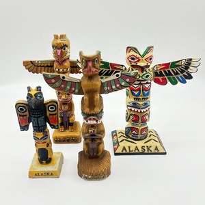 कला आकृति हस्तनिर्मित रेसिन स्मारिका टोमटम पोल मूर्ति लानेका सोवेर - Product Image 6