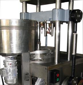 Presse hydraulique entièrement automatique pour la fabrication de bougies chauffe-plat en cire en Afrique du Sud - Product Image 2