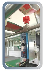 Machine d'emballage verticale automatique pour les protéines de caséine à base de plantes et de viande, étiquetage de qualité alimentaire, sacs/pochettes haute capacité - Product Image 3