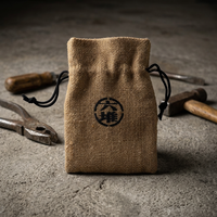 Sacs en toile de jute de petite taille en gros, pochettes pour emballages cadeaux, sacs à cordon avec logo
