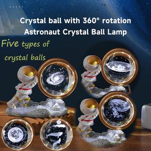 Lámpara Nocturna de Astronauta, Bola de Cristal Tallada en 3D, Adorno de Mesa, Decoración de Dormitorio, USB, con Luz - Product Image 2
