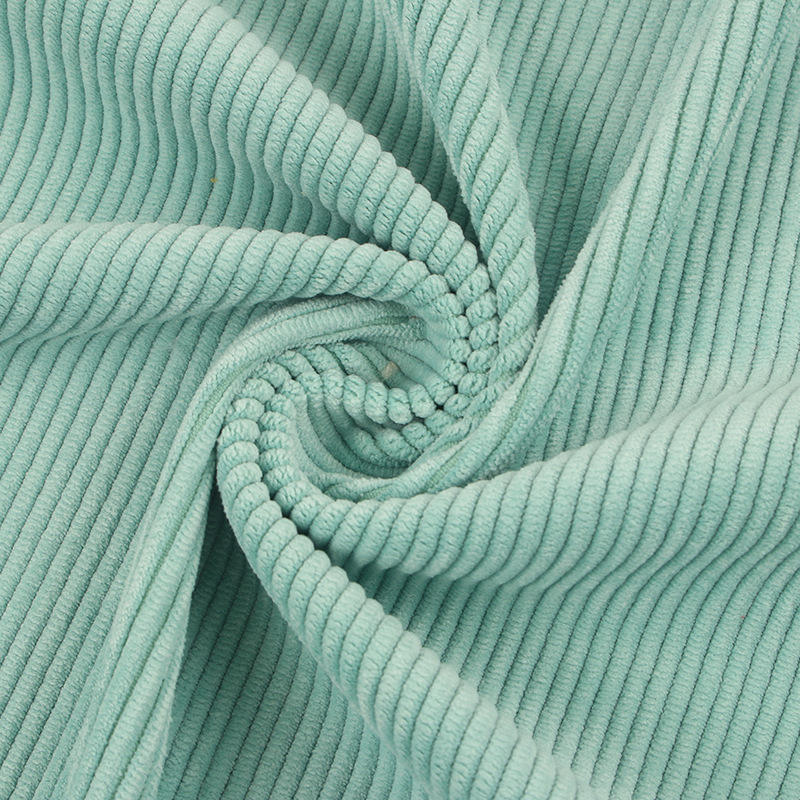 สีเขียวอ่อน