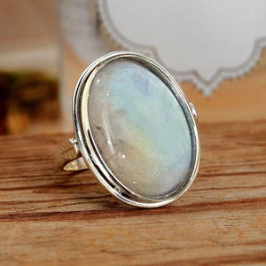 Anello A104 con Pietra Naturale Ovale, Montatura in Argento Sterling 925, Stile Vintage, Gioiello Unisex - Product Image 2