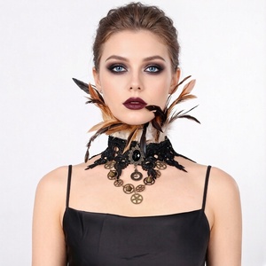 قلادة ريش قوطية عتيقة الطراز متعددة الألوان بتصميم ستيمبانك للحفلات التنكرية والكرنفالات والفعاليات - Product Image 2