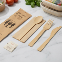 Kit de couverts en bambou naturel, ustensiles jetables, serviette, sel, poivre, sac en papier kraft, ensemble de couverts écologiques à emporter