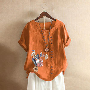 Maglietta <span class=keywords><strong>S</strong></span>-5XL da donna Casual taglie forti stampata con collo a o ampio bottone <span class=keywords><strong>T</strong></span>-Shirt Top Mujer Top da donna Harajuku Casual maglietta larga - Product Image 2