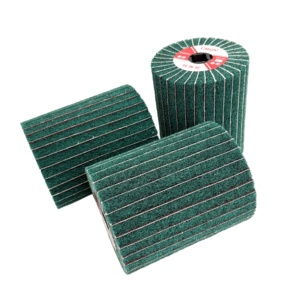 Rueda abrasiva no tejida <span class=keywords><strong>Tambor</strong></span> <span class=keywords><strong>de</strong></span> aleta no tejido verde con papel <span class=keywords><strong>de</strong></span> <span class=keywords><strong>lija</strong></span> para pulir acero inoxidable - Product Image 5