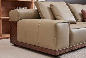 Conjunto Modular Seccional de 3 Plazas en Cuero Ecológico Beige de Grano Completo, Estilo Minimalista Premium, con Reposabrazos Anchos de Madera Tejida - Product Image 3