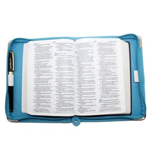 Regalo Cristiano Perfecto: Funda de Biblia Clásica de Cuero Impermeable con Bordado para Hombres y Mujeres - Product Image 4