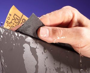 แผ่นขัด 3M Wetordry Abrasive Sheet 401Q P1200 ความแข็งปานกลาง รูปทรงสี่เหลี่ยมผืนผ้า 5 1/2 นิ้ว x 9 นิ้ว สำหรับการตัดเร็ว ขัดตัวถังรถยนต์ ขัดสีรถยนต์ - Product Image 3