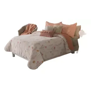 Couverture d'hiver rectangulaire XL Bremen à motif floral, style pastoral, pour usage domestique, disponible en tailles individuelles et matrimoniales - Product Image 1